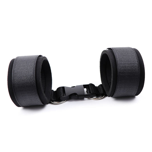 OHMAMA FETISH - Neoprene wrist restraints with Velcro fastener