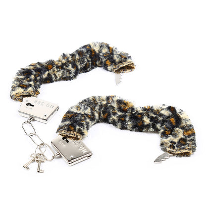 OHMAMA FETISH - VELVET FURLINED METAL WRIST CUFFS